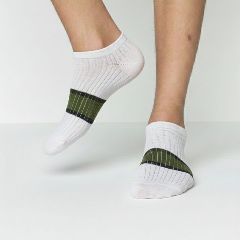 MS003.JPG Marvelo Alpine White Olive Stripe Ankle Socks - Image 1
